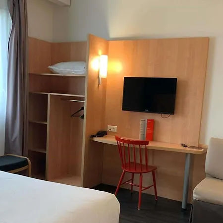 Hotel Ibis Les Herbiers