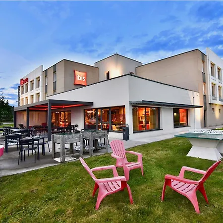 Ibis 3* Ле-Эрбье